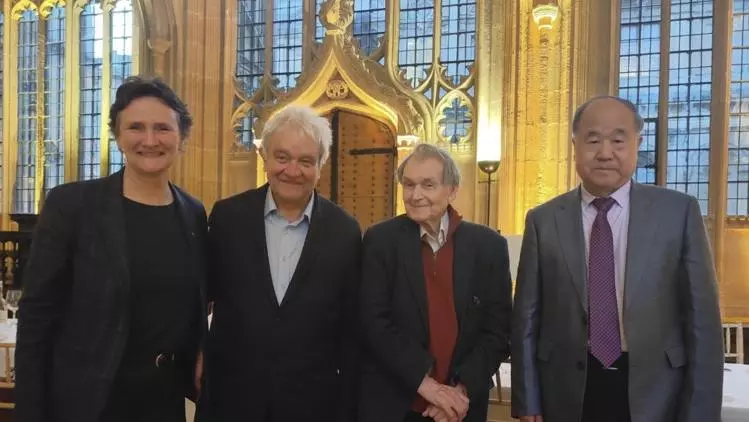 Moyan and Oxford Nobel prize winners